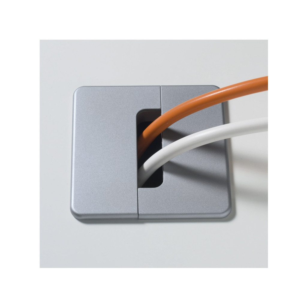 Plug passacavi