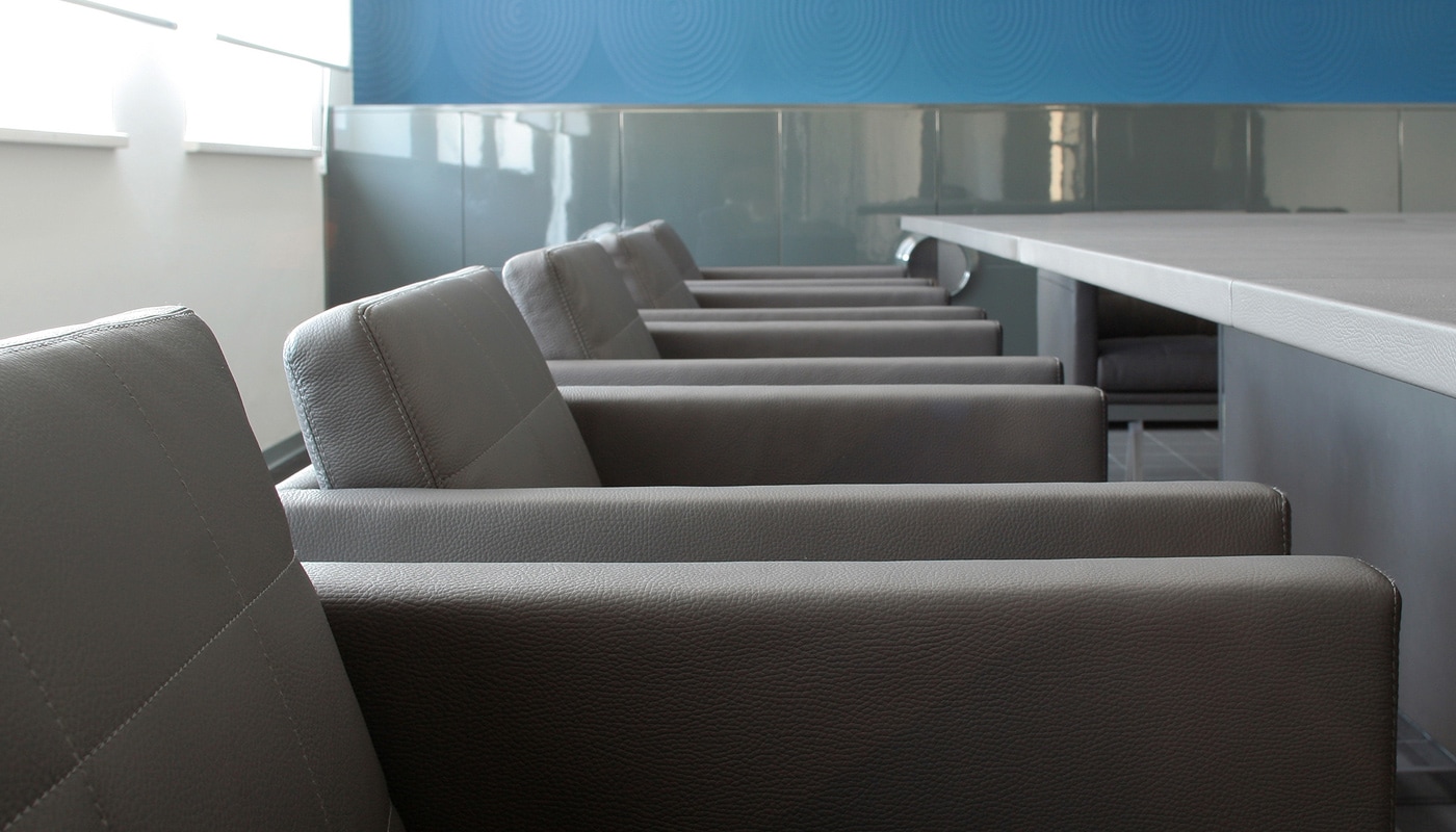 MatteoGrassi poltroncina Britt pelle dettaglio gallery 2