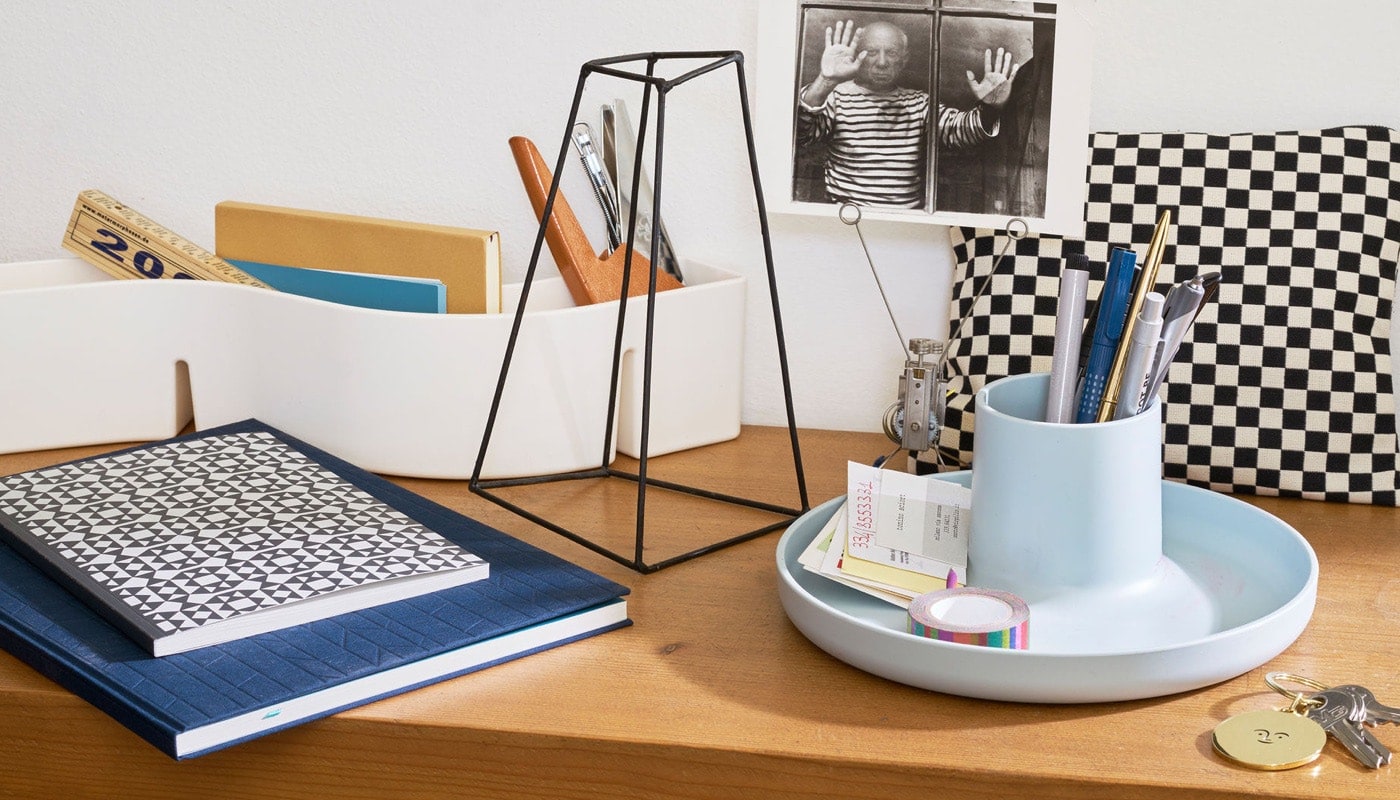 Contenitore per scrivania Vitra O-Tidy, in vendita online su Della Chiara