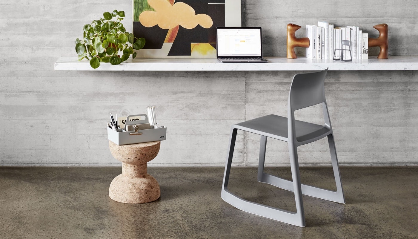 Stilizzazione spazi di lavoro con arredi Vitra, in vendita online sullo shop Della Chiara